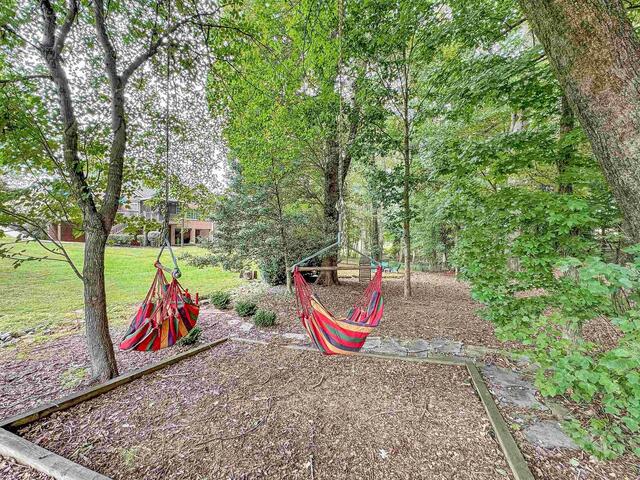 Photo of 123 N Woodfin Ridge Drive