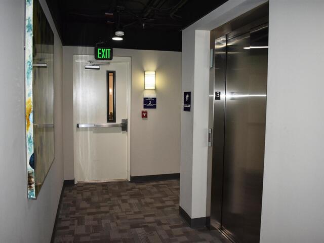 Photo of 100 E Washington Street