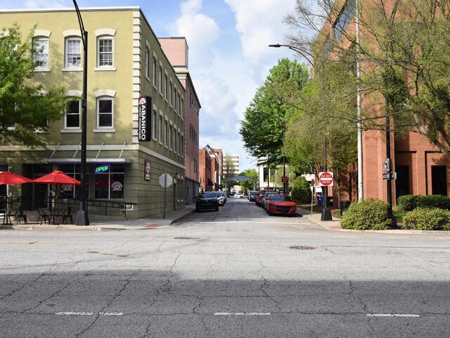 Photo of 100 E Washington Street