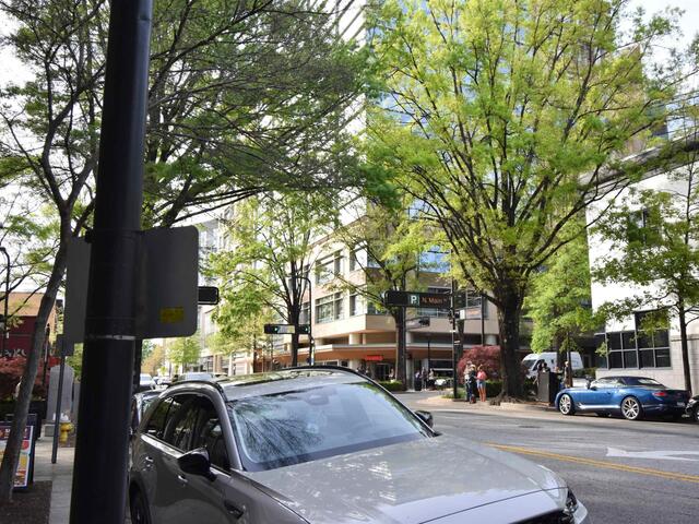 Photo of 100 E Washington Street