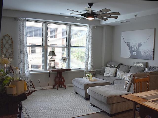 Photo of 100 E Washington Street