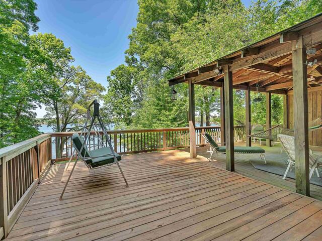 Photo of 132 Lake Bowen Drive