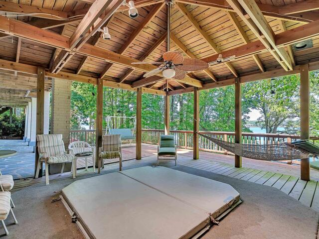 Photo of 132 Lake Bowen Drive