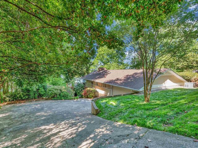 Photo of 132 Lake Bowen Drive