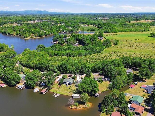 Photo of 409 Lyman Lake Road