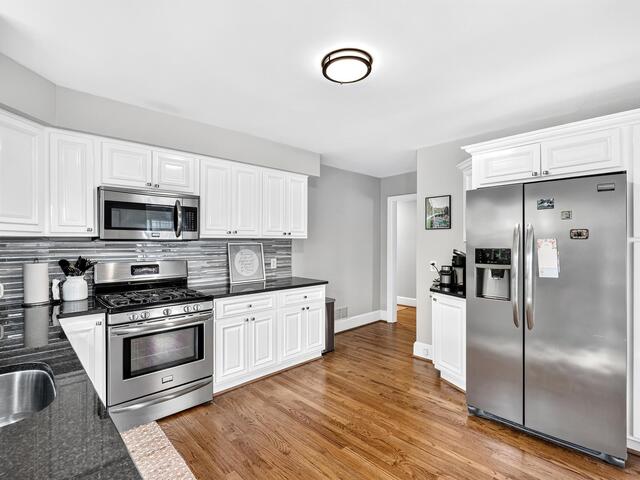 Photo of 453 Longview Terrace