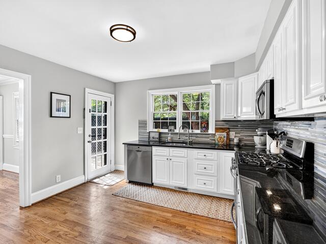 Photo of 453 Longview Terrace