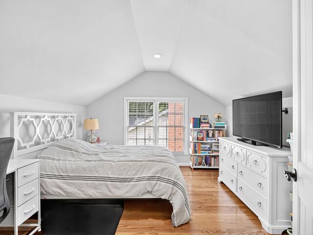 Photo of 453 Longview Terrace