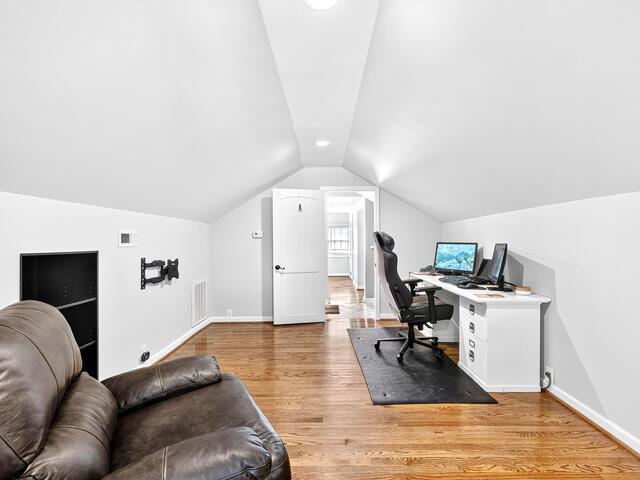 Photo of 453 Longview Terrace