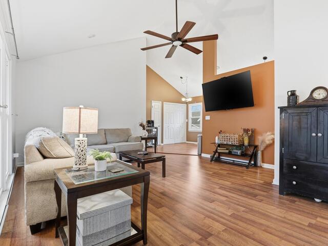 Photo of 448 Timberview Lane