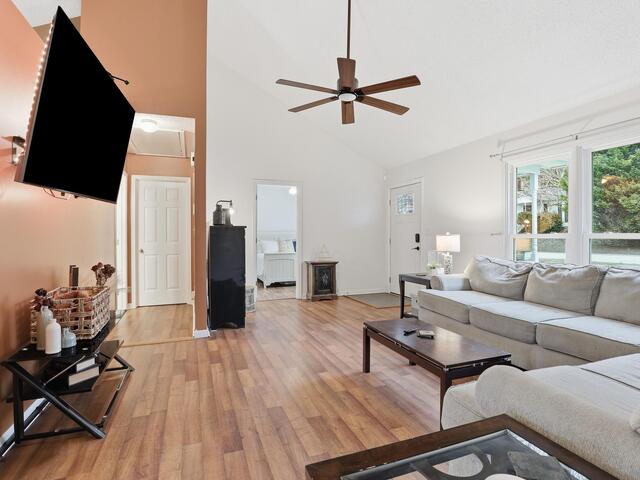 Photo of 448 Timberview Lane