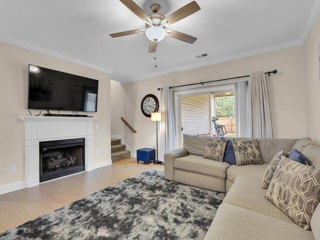 Photo of 853 Judah Drive