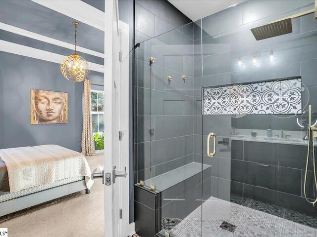 Photo of 8 Mohegan Way