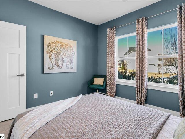 Photo of 8 Mohegan Way