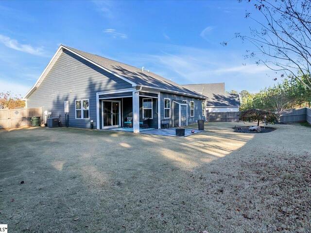 Photo of 8 Mohegan Way