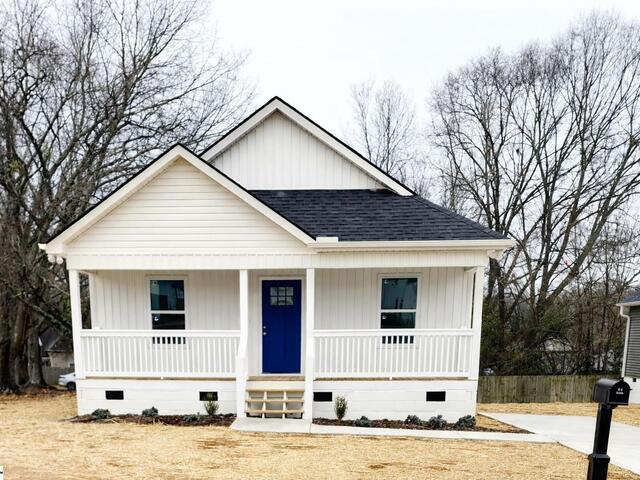 Photo of 200 Broadus Street