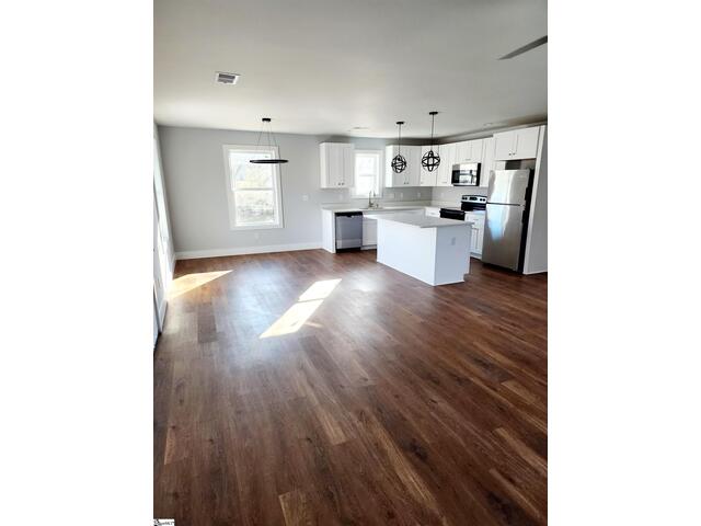 Photo of 200 Broadus Street