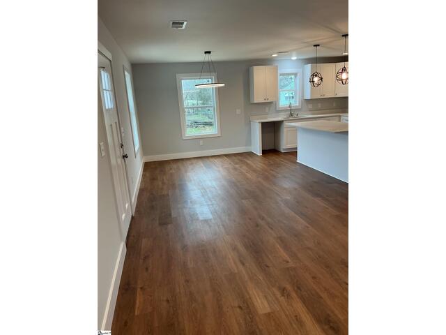 Photo of 200 Broadus Street