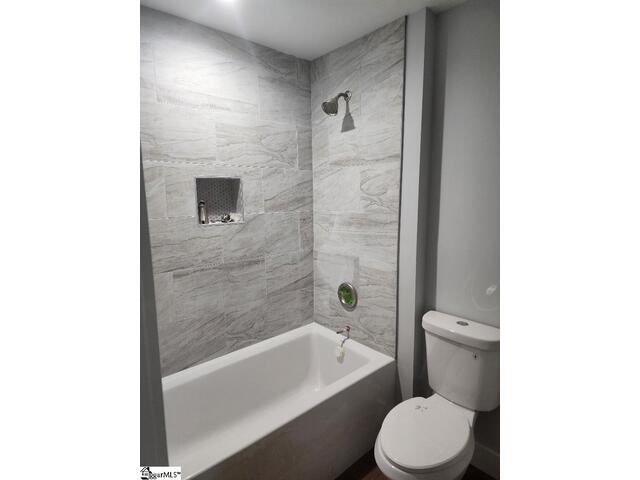 Photo of 200 Broadus Street